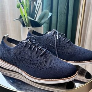 Women’s Cole Haan Women's OriginalGrand Stitchlite Wingtip Oxford Navy size 7